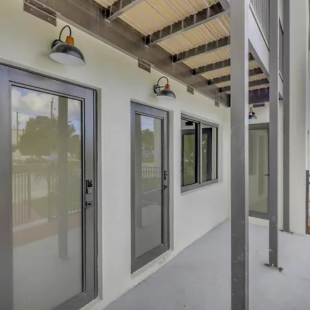 Condo Right Off Las Olas - Steps To Ftl Beach 2A
